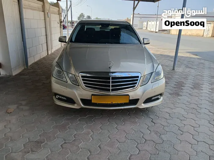 Mercedes-Benz E-Class 2011 photo 2