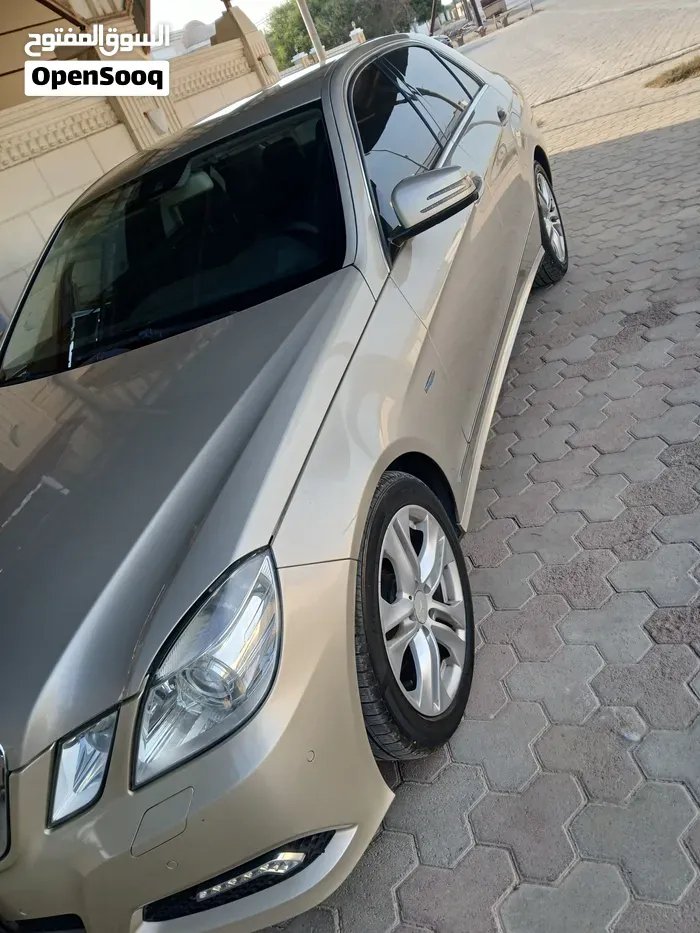 Mercedes-Benz E-Class 2011 photo 3