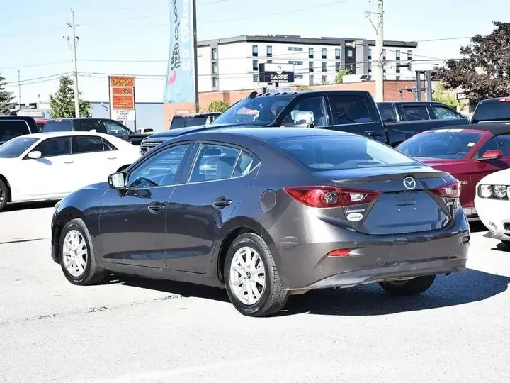 Mazda Mazda3 2015 photo 3