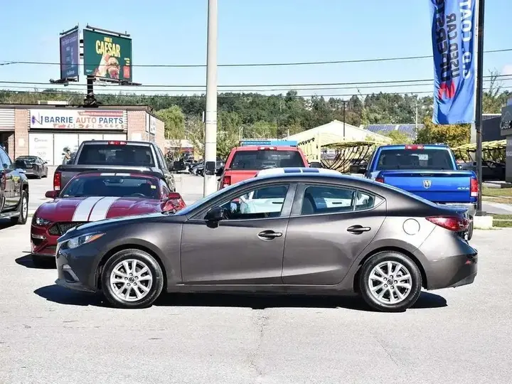 Mazda Mazda3 2015 photo 2