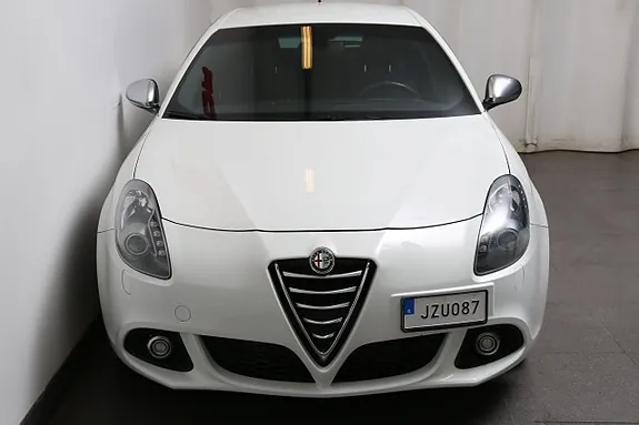 Alfa Romeo Giulietta 2016 photo 5