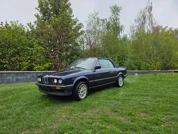 BMW E30