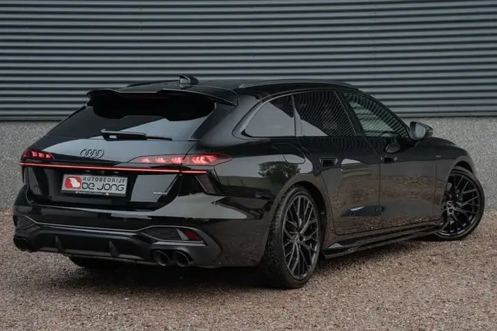 Audi A6 Avant 2025 photo 2