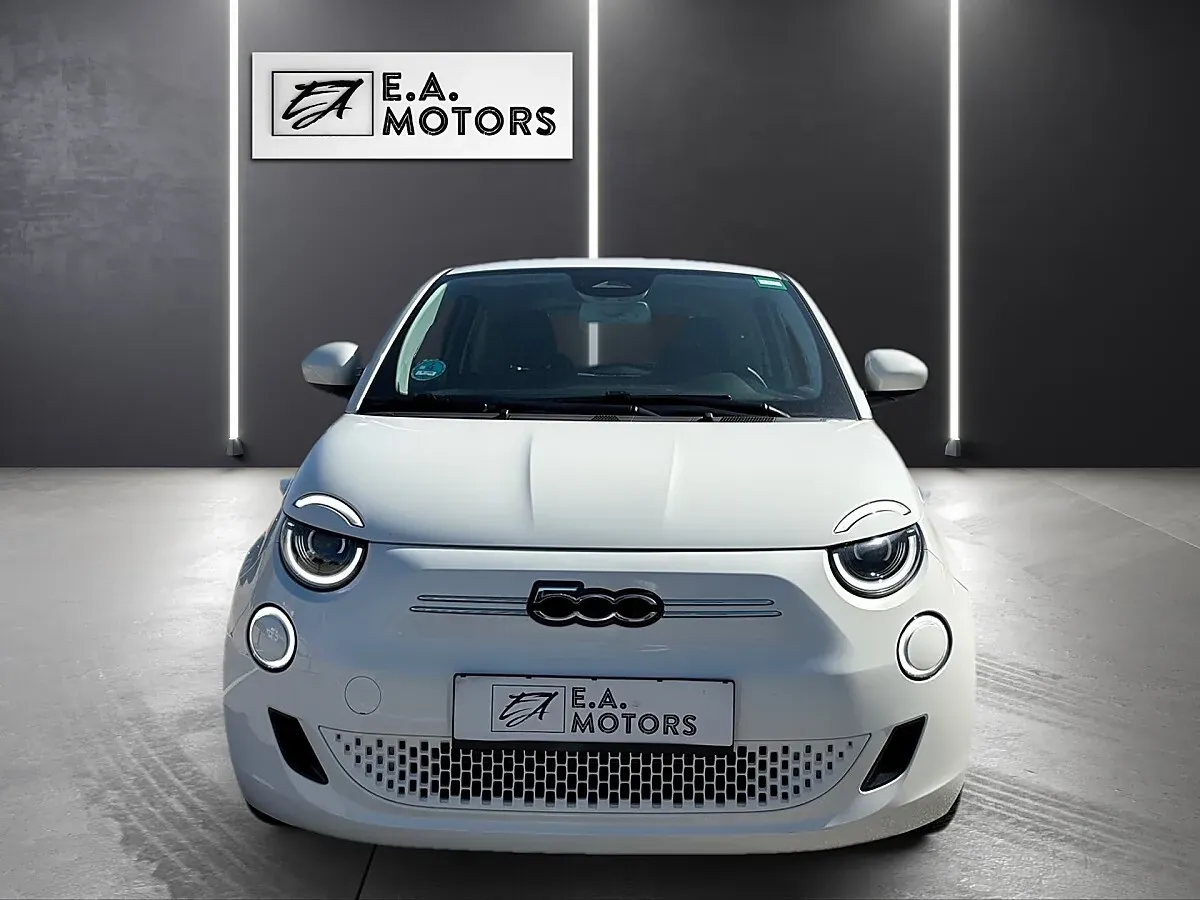 Fiat 500E 2022 photo 2