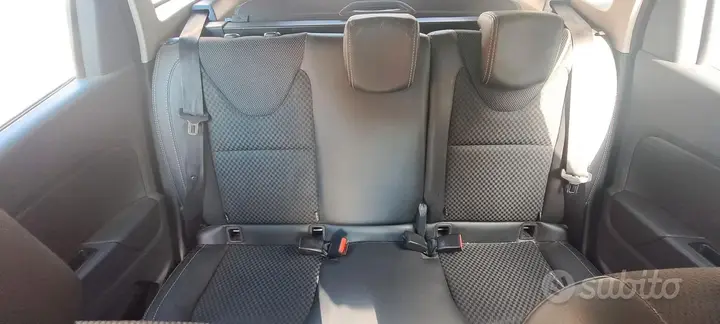 Renault Clio 2019 photo 2