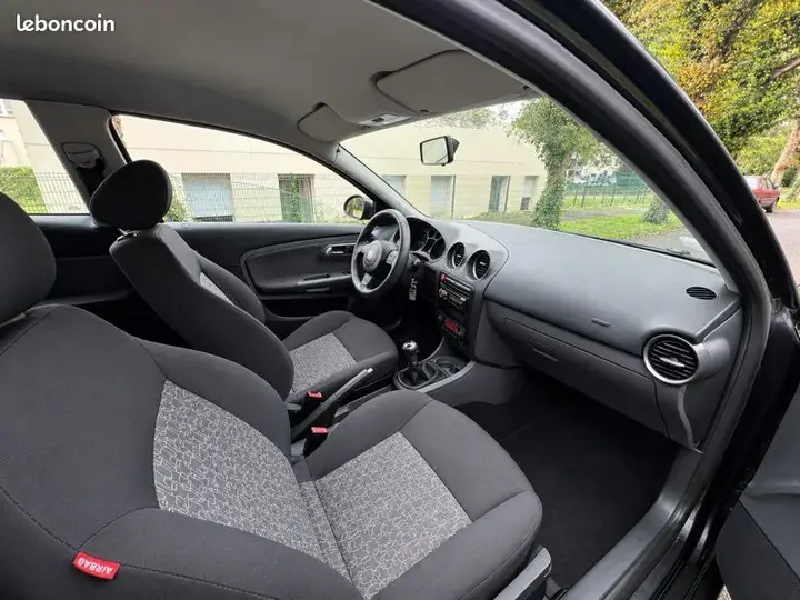 Seat Ibiza 2009 photo 3