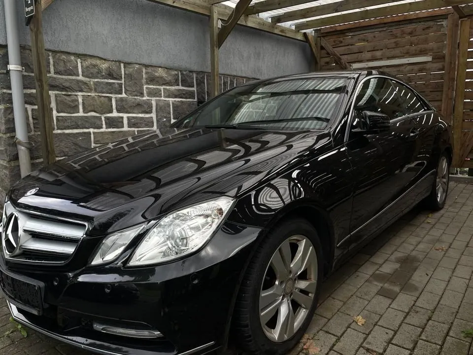 Mercedes-Benz E 200 Coupé
