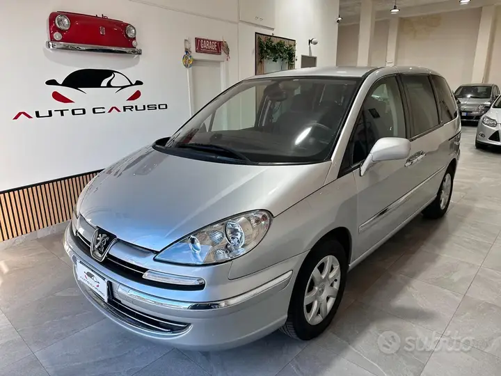 Peugeot 807 2008 photo 5