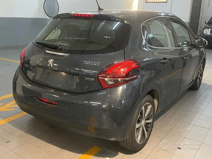 Peugeot 208 2016 photo 4