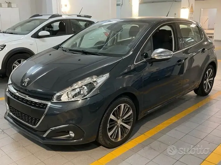 Peugeot 208 2016 photo 2