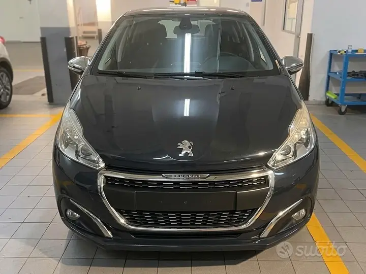 Peugeot 208 2016 photo 3