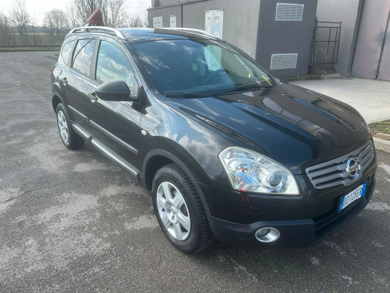 Nissan Qashqai 2009 photo 2