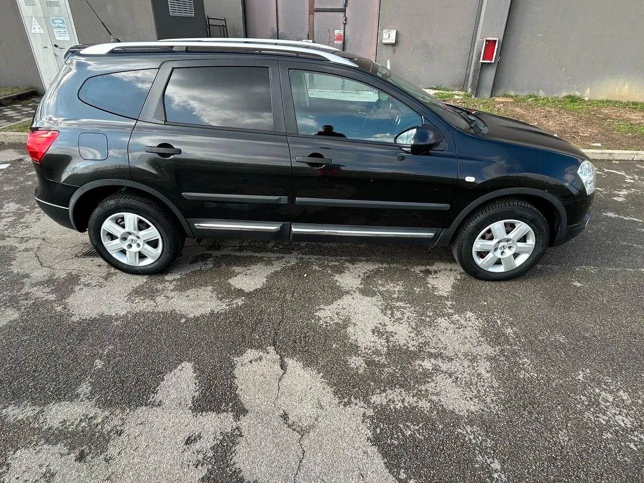 Nissan Qashqai 2009 photo 3