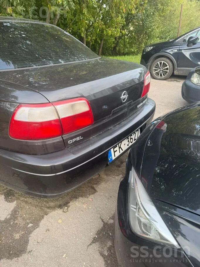 Opel Omega