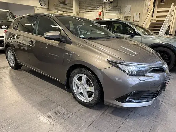Toyota Auris 2017 photo 5