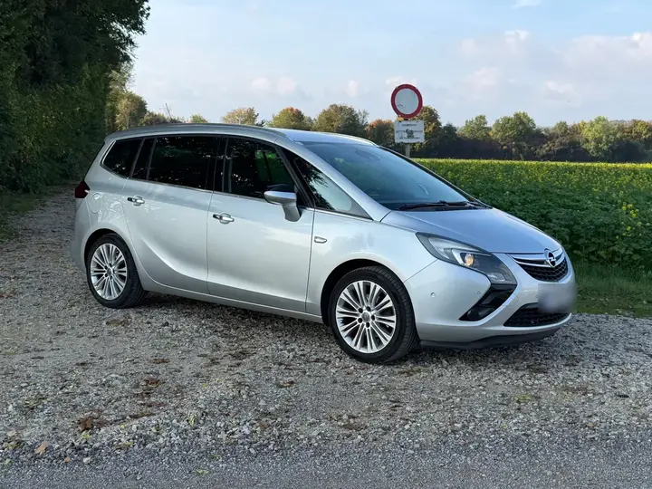 Opel Zafira Tourer