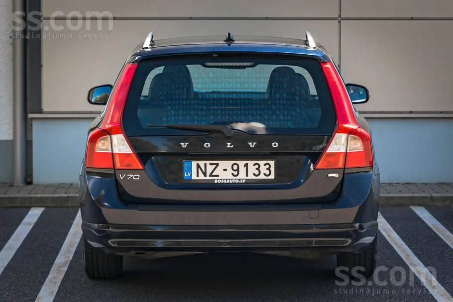 Volvo V70 2010 photo 5