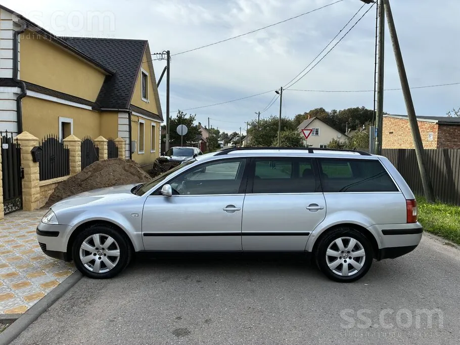 Volkswagen Passat 2003 photo 2