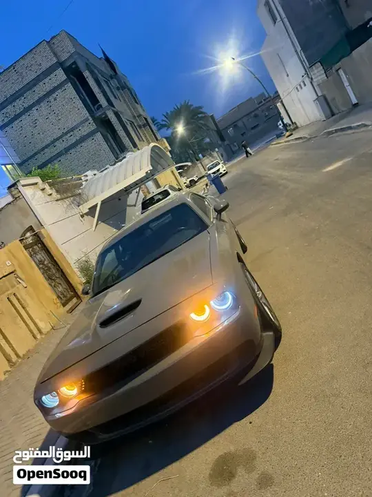 Dodge Challenger