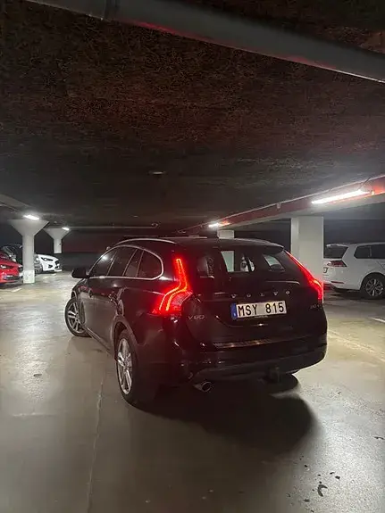 Volvo V60 2012 photo 2
