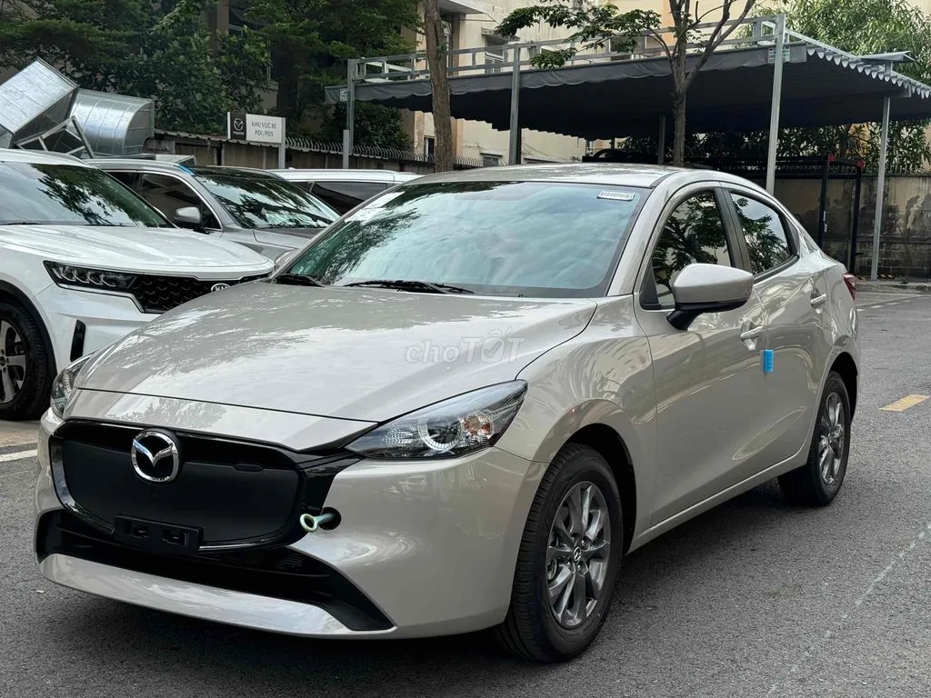 Mazda 2 2026 photo 3