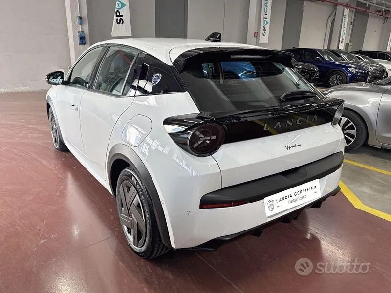 Lancia Ypsilon 2024 photo 3