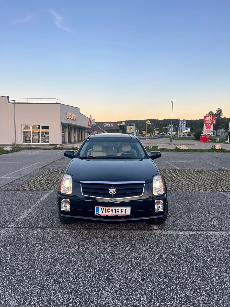 Cadillac Srx 2009 photo 2