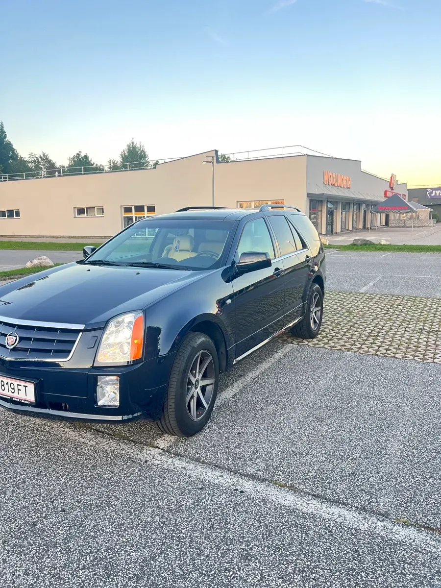Cadillac Srx 2009 photo 3
