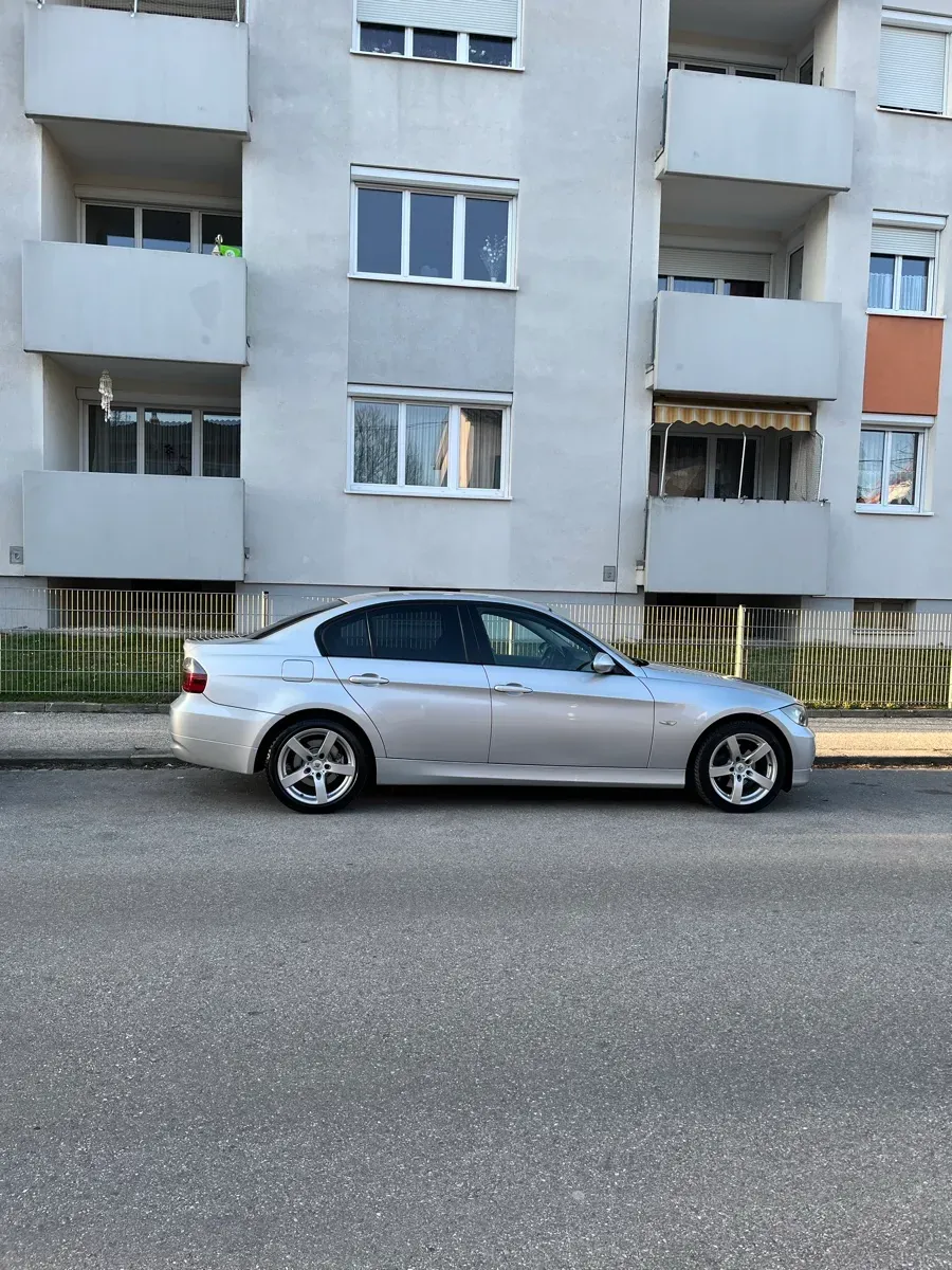 BMW 3 Series 2007 photo 2