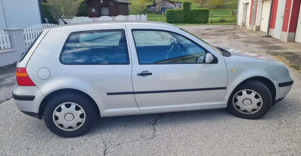 Volkswagen Golf 1999 photo 3