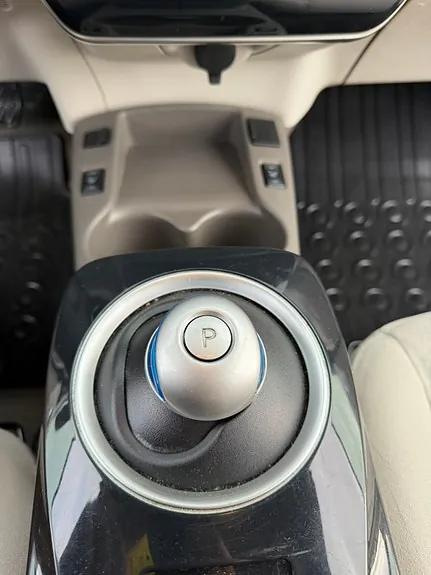 Nissan Leaf 2013 photo 5