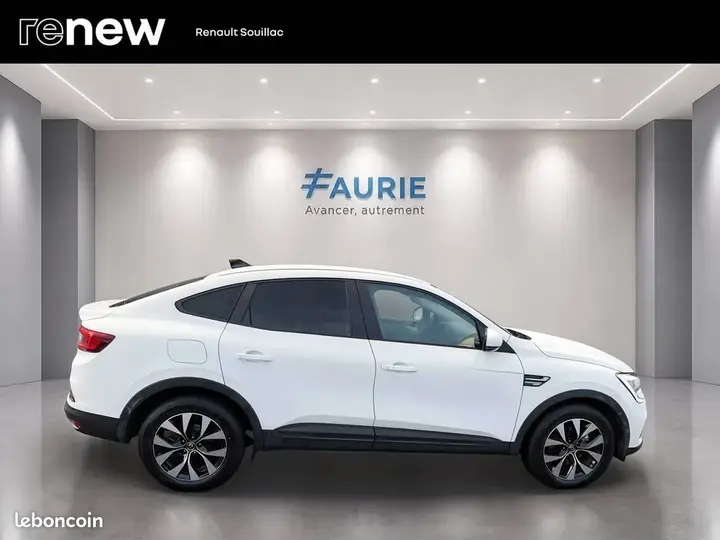 Renault Arkana 2023 photo 4