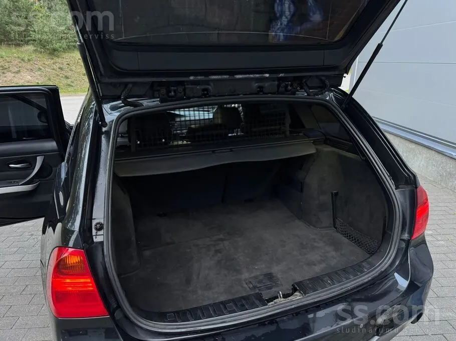 BMW 320 2006 photo 4