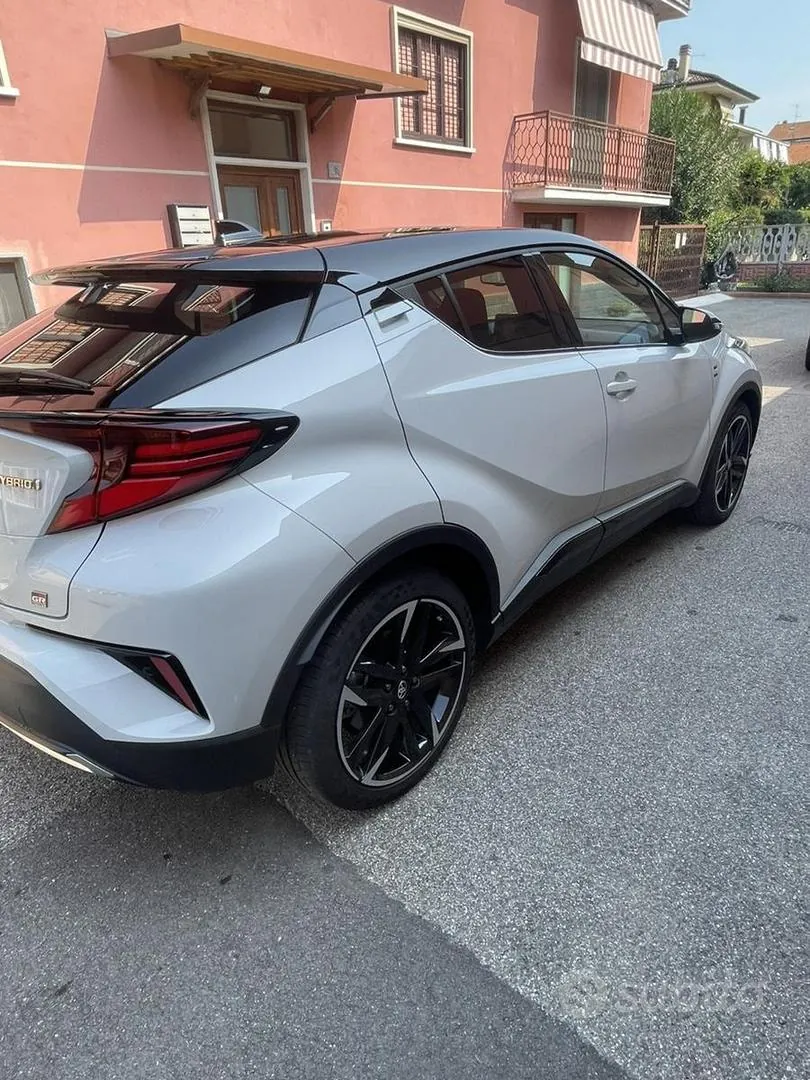 Toyota C-Hr 2023 photo 3