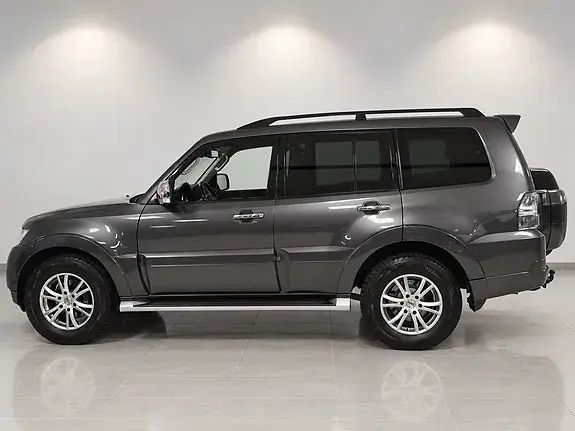 Mitsubishi Pajero 2015 photo 5