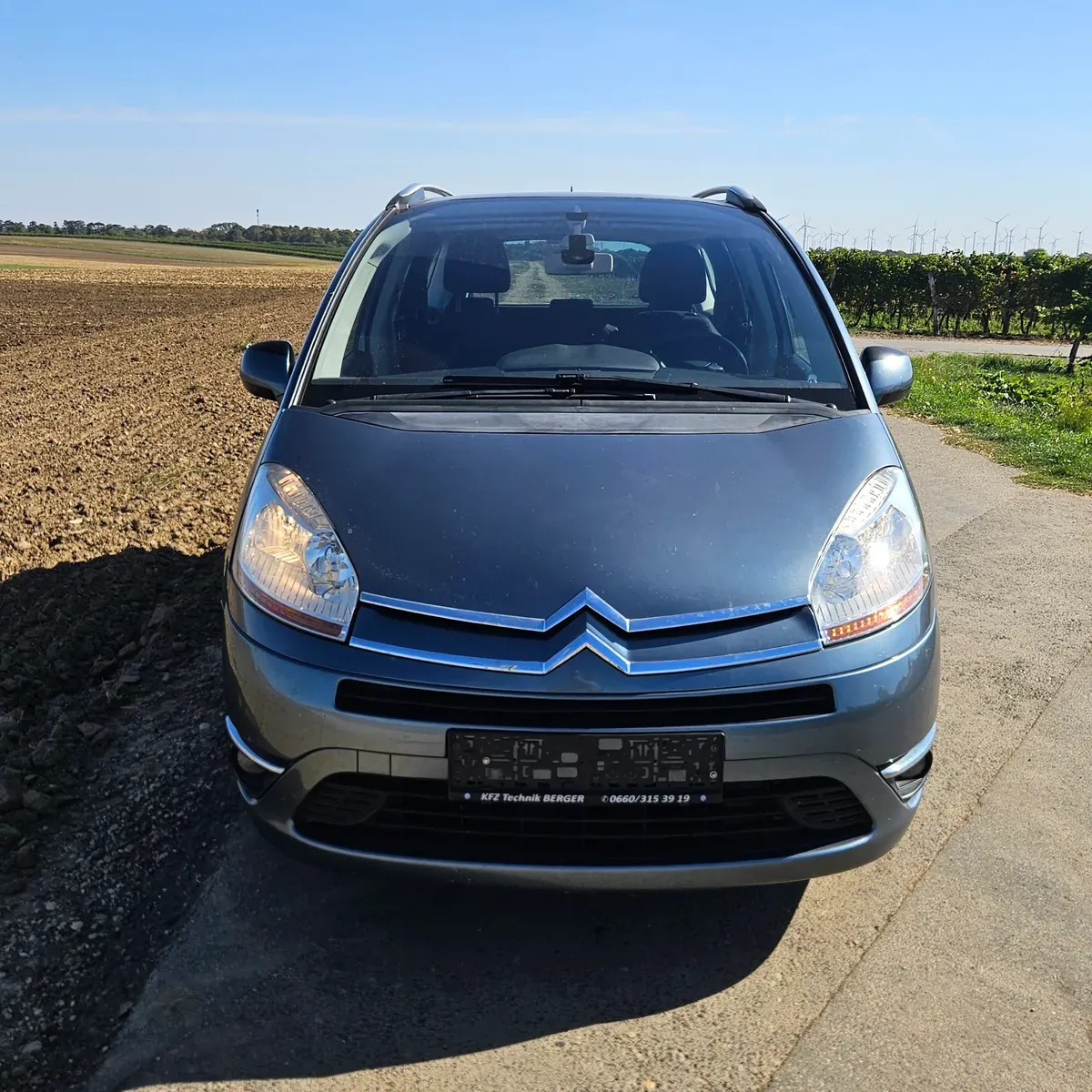 Citroen C4 Picasso 2010 photo 3