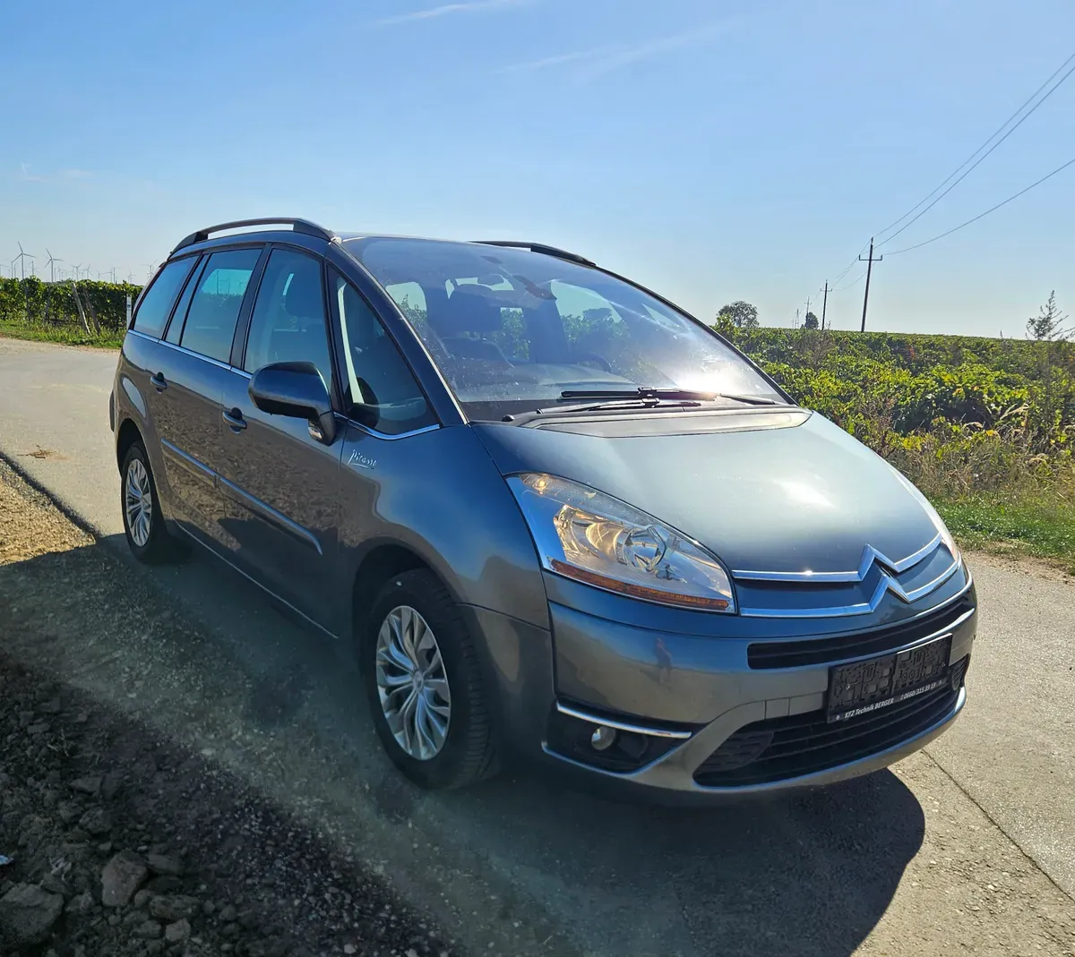 Citroen C4 Picasso 2010 photo 2