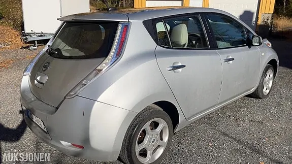 Nissan Leaf 2012 photo 5