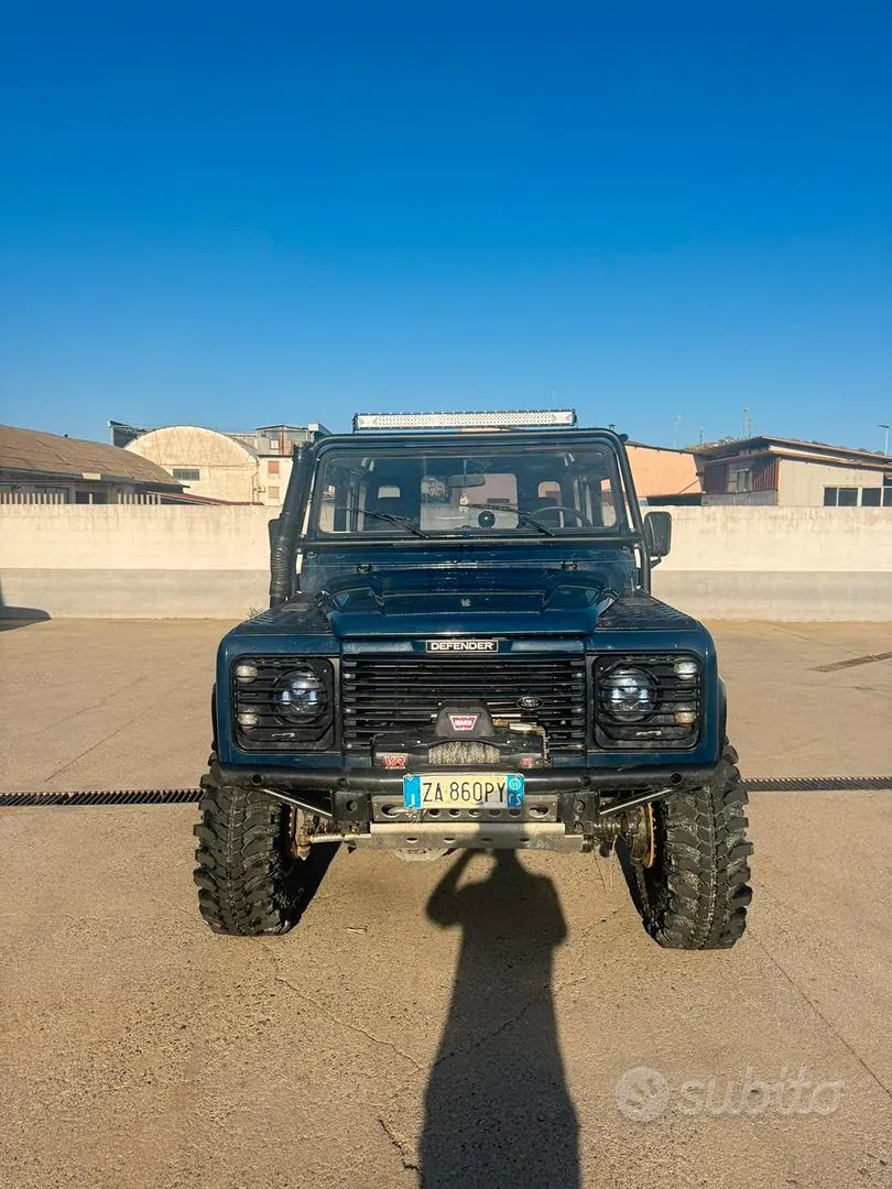 Land Rover Defender 2003 photo 3