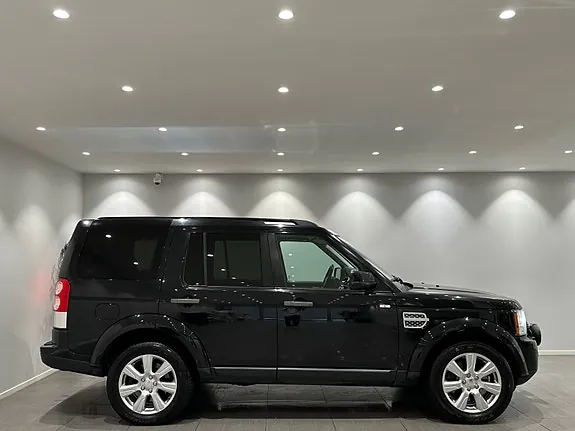 Land Rover Discovery 2014 photo 2