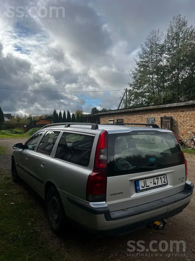 Volvo V70 2001 photo 3