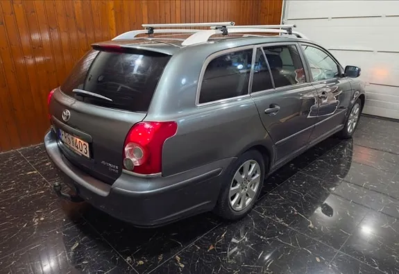 Toyota Avensis 2009 photo 3