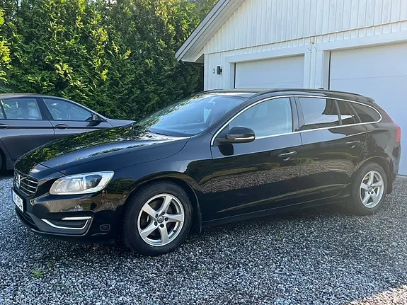 Volvo V60 2016 photo 2