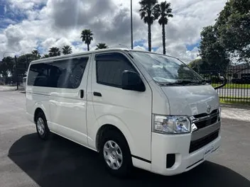 Toyota Hiace 2026 photo 2