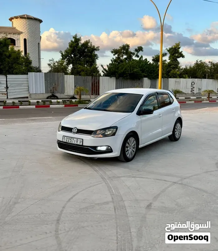 Volkswagen Polo 2017 photo 2