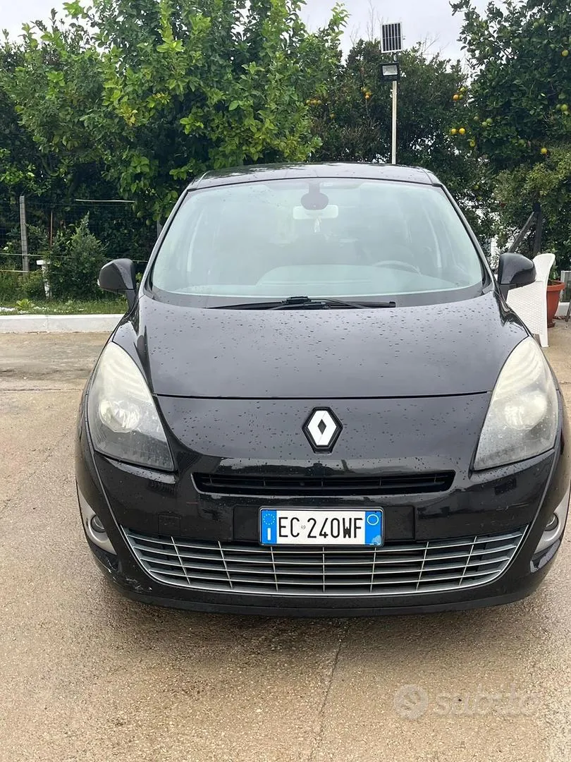 Renault Scenic 2010 photo 3