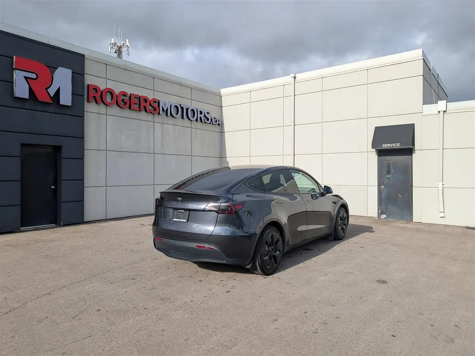 Tesla Model Y 2024 photo 5