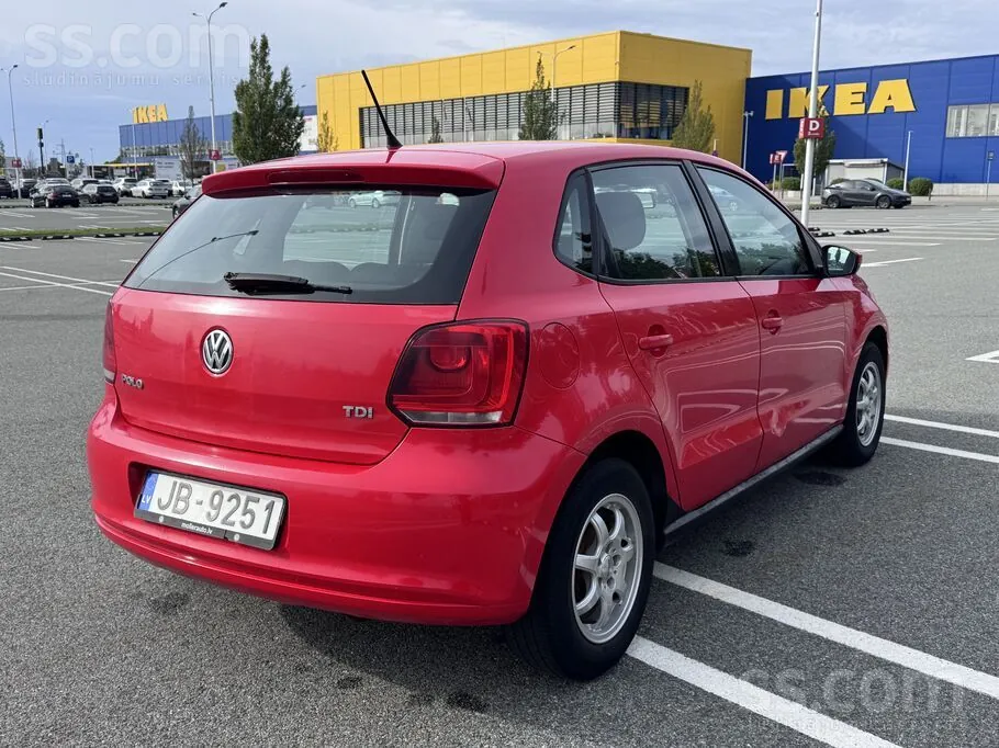 Volkswagen Polo 2012 photo 4