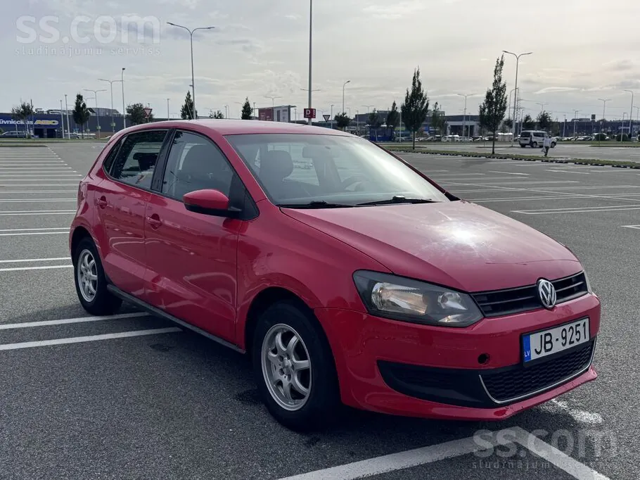Volkswagen Polo 2012 photo 2