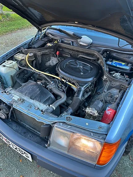 Mercedes-Benz 230 E 1988 photo 5
